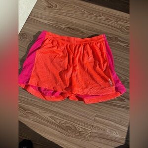 Reebok | Women’s PlayDry Athletic Shorts – Size Large